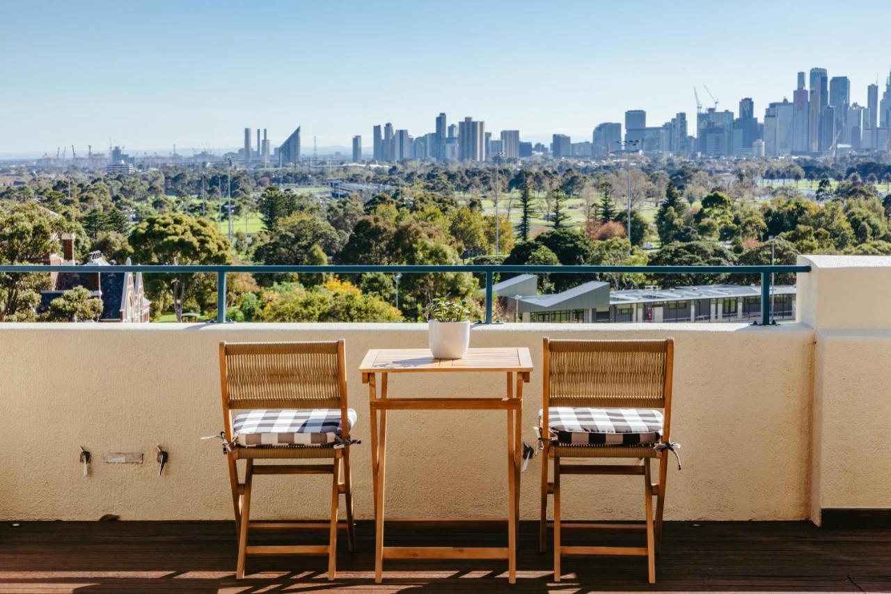 Spectacular Views Over Albert Park Melbourne Eksteriør billede